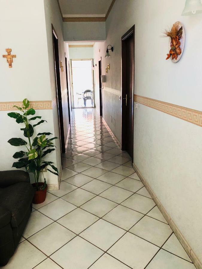 B&B Padre Pio Mascali Eksteriør bilde