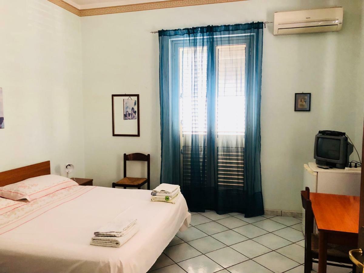 B&B Padre Pio Mascali Eksteriør bilde